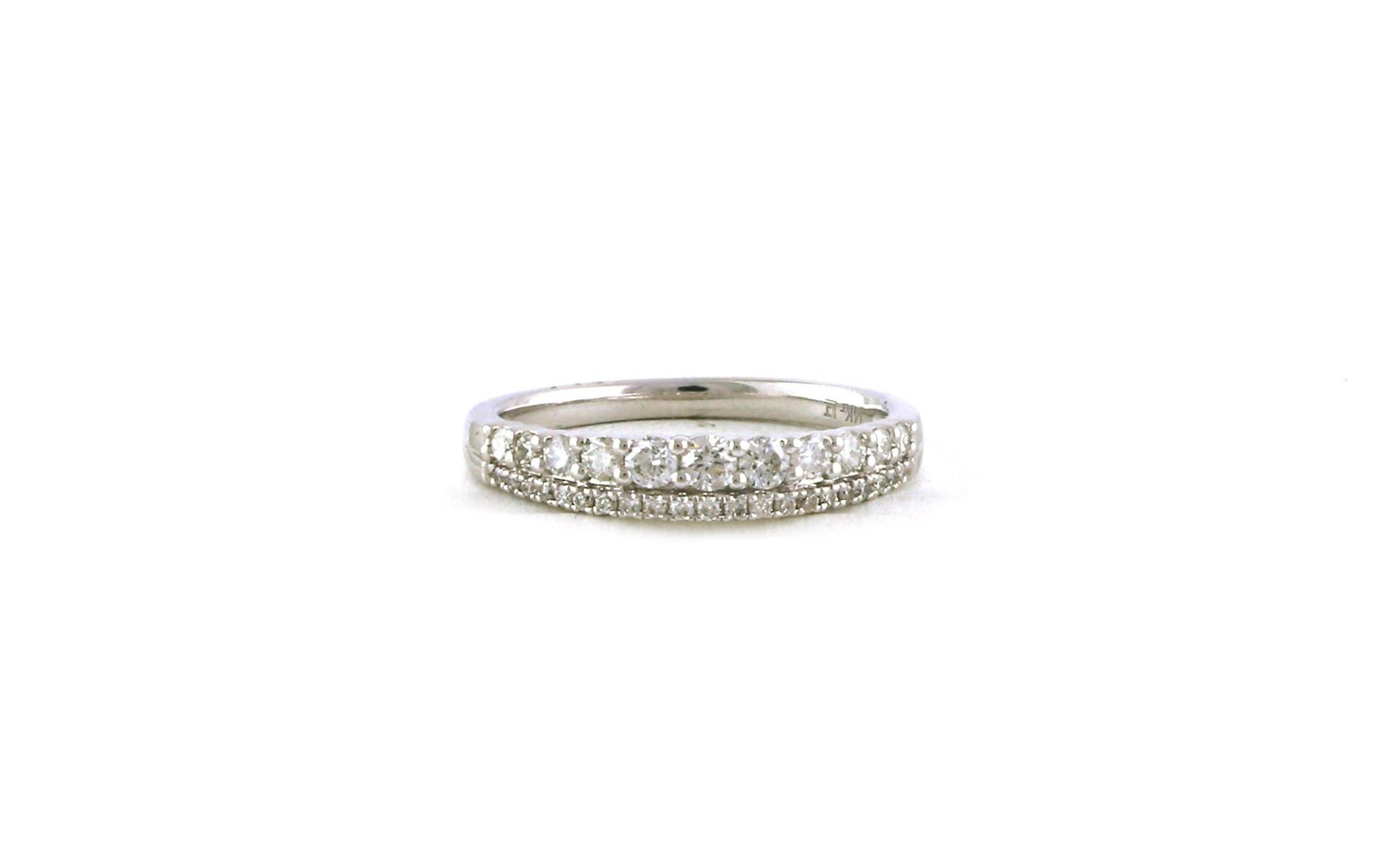 2-Row Graduated Pave Diamond Wedding Band in White Gold (0.48cts TWT)