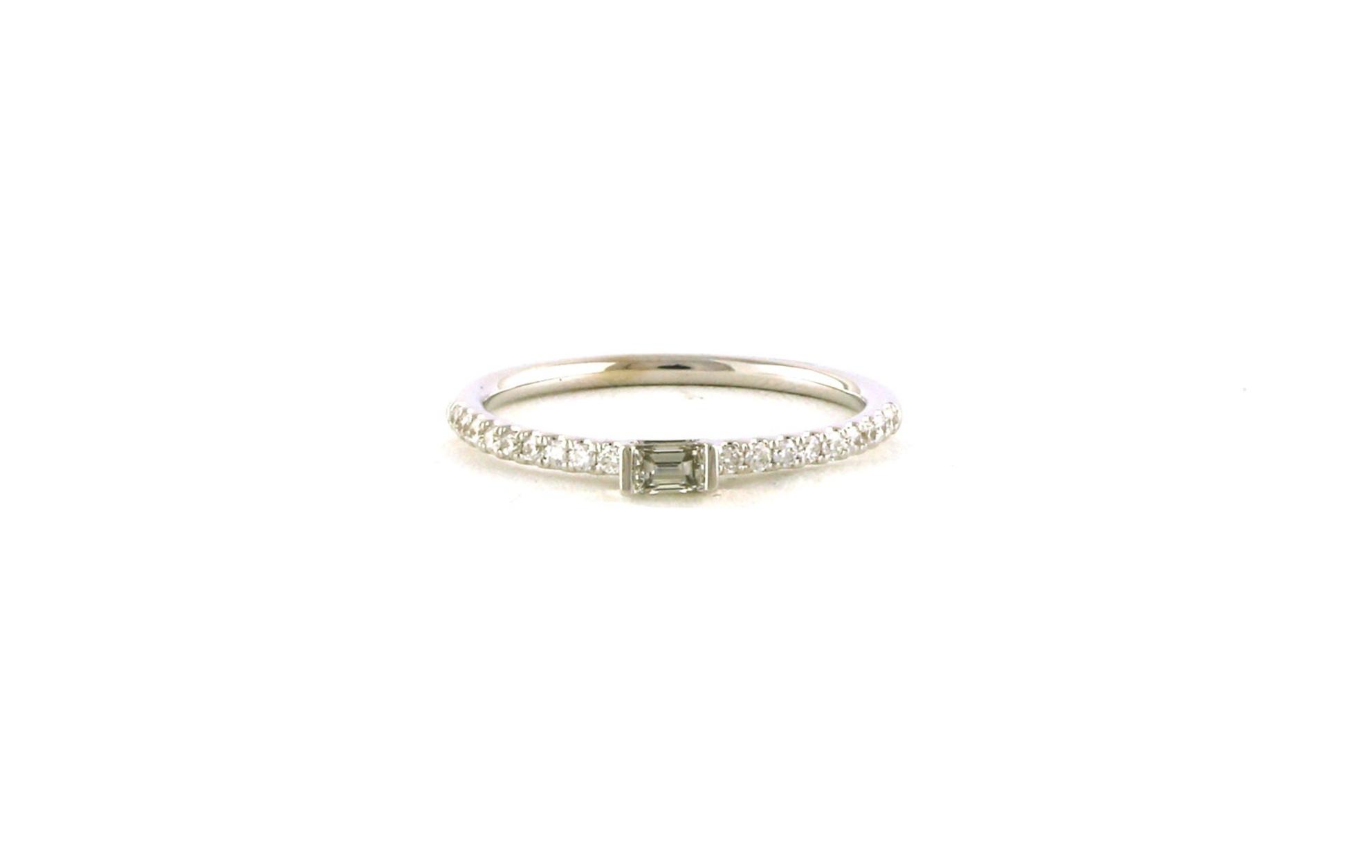 Estate Piece: Petite Bar-set Baguette Diamond Ring in White Gold (0.25cts TWT)