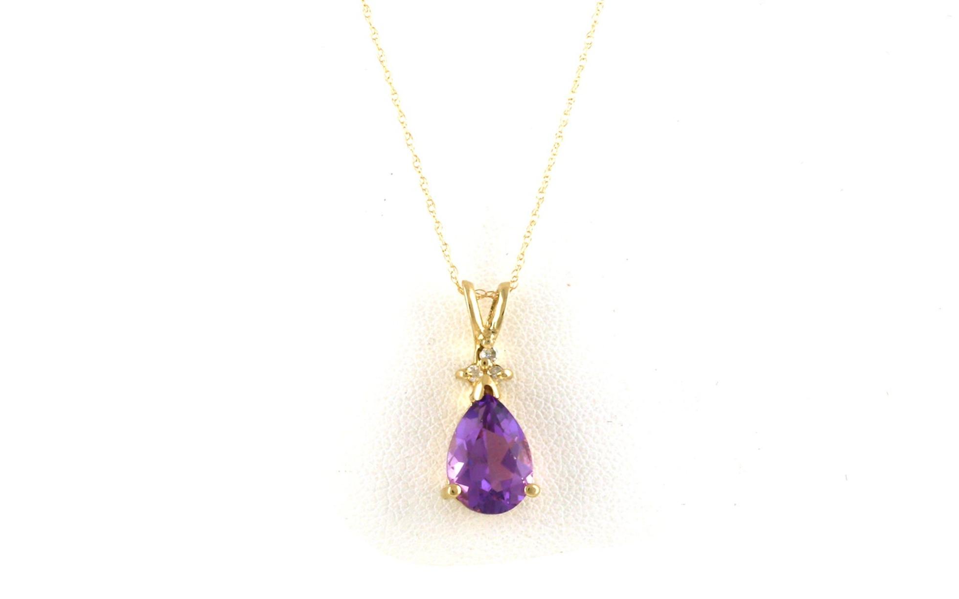 Estate Piece: Pear-cut Amethyst and 3-Stone Diamond Cluster Necklace in Yellow Gold (1.73cts TWT)