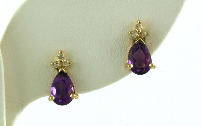 content/products/Estate Piece: Pear-cut Amethyst and 3-Stone Diamond Cluster Stud Earrings in Yellow Gold (1.56cts TWT)