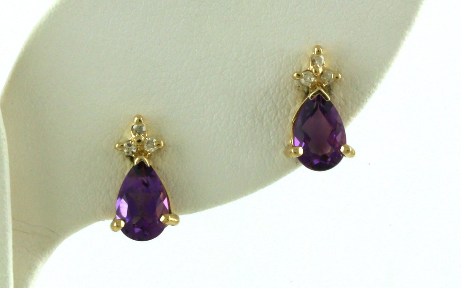 Estate Piece: Pear-cut Amethyst and 3-Stone Diamond Cluster Stud Earrings in Yellow Gold (1.56cts TWT)