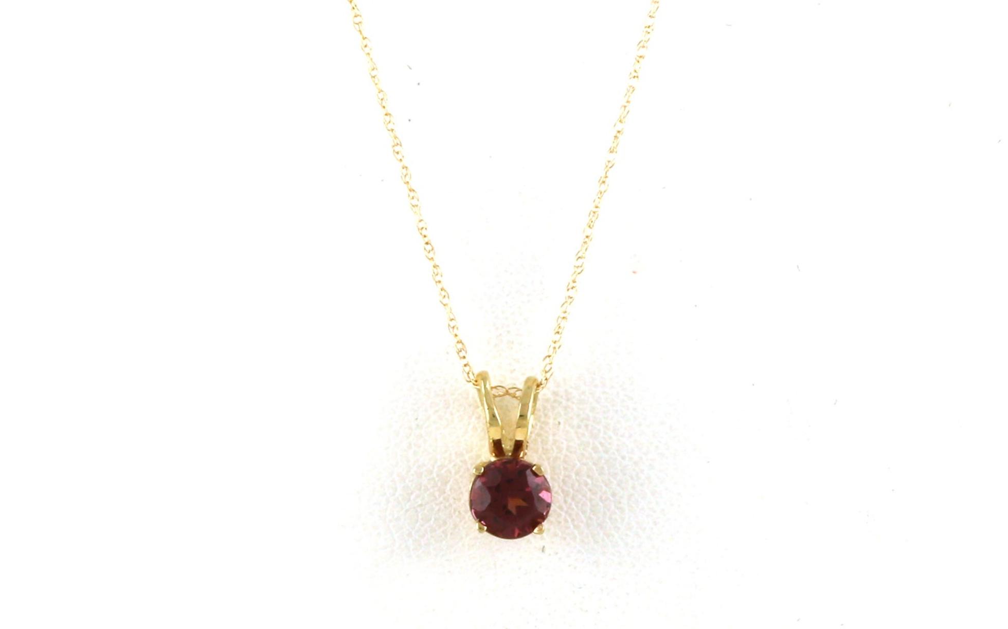 Estate Piece: Solitaire-style Pink Tourmaline Necklace in Yellow Gold (0.50cts TWT)