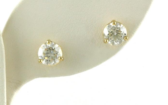 content/products/Diamond Stud Earrings in 3-Prong Martini Settings in Yellow Gold (2.01cts TWT)