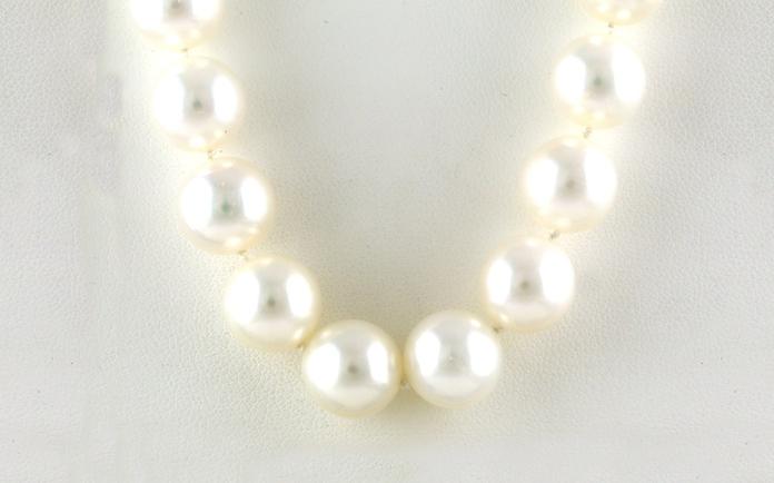 content/products/South Sea Pearls Strand with White Gold Clasp (10.5 x 11mm) 