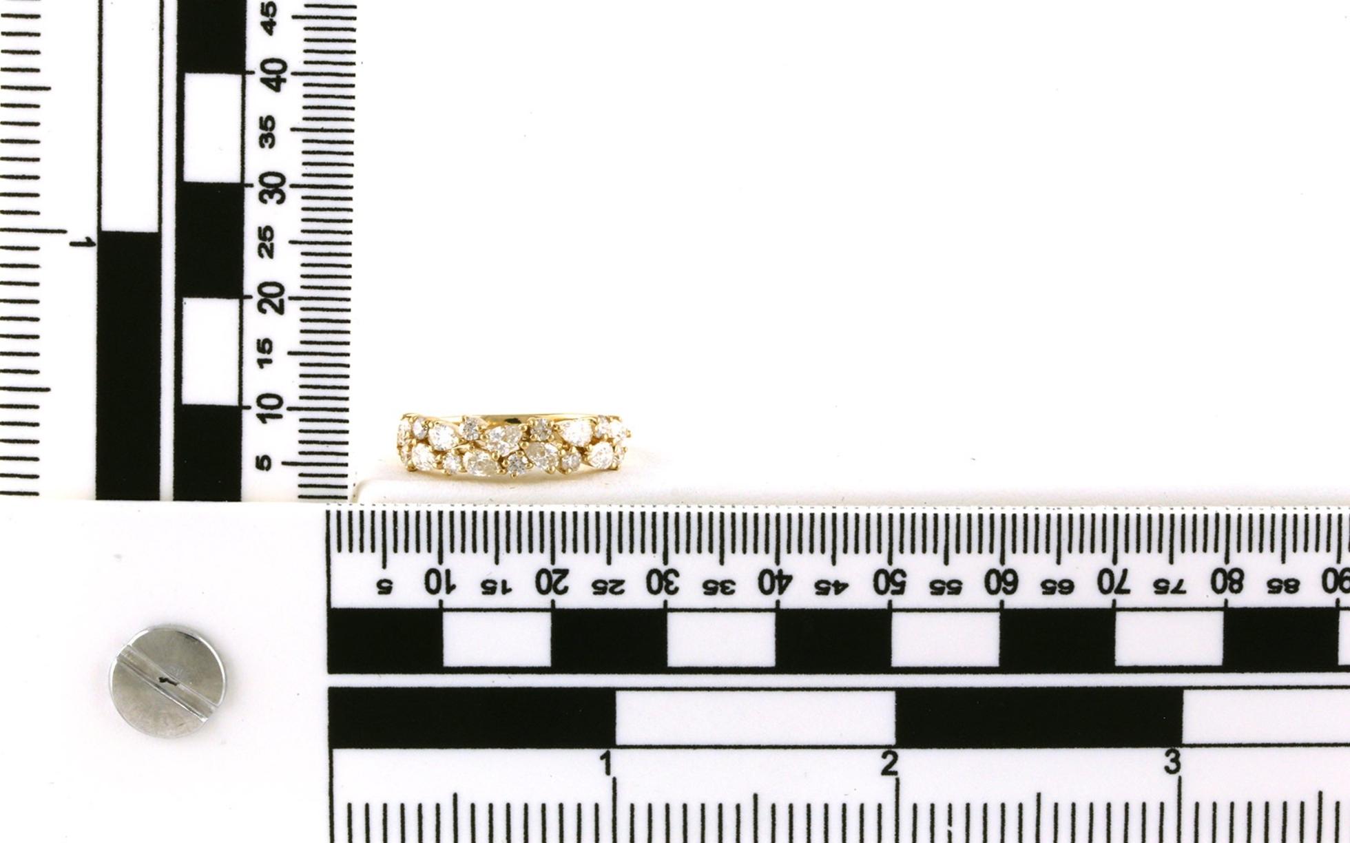 Two-row Round and Pear-cut Diamond Cluster Wedding Band in Yellow Gold (1.06cts TWT) scale