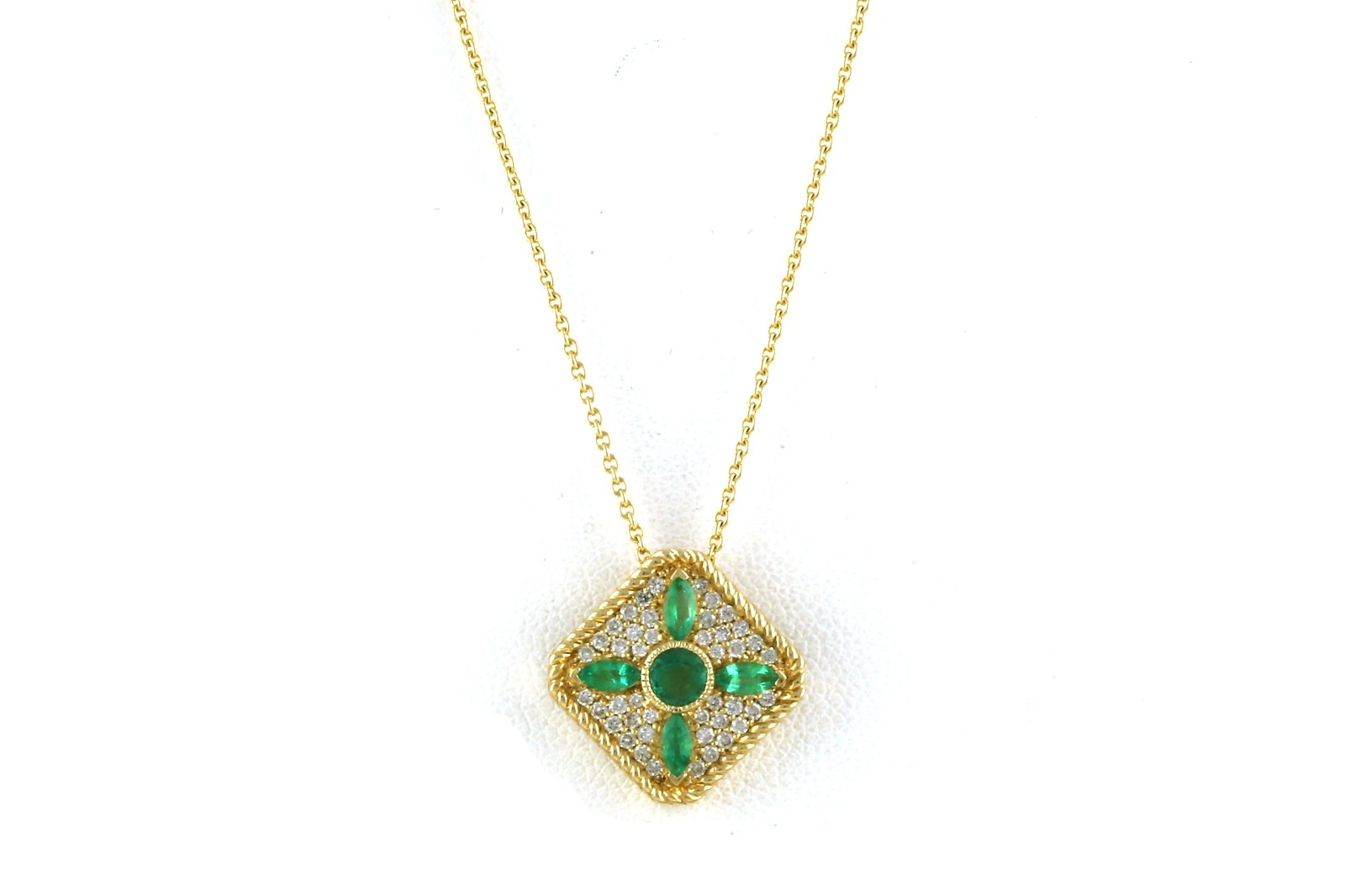 Vintage-style Geometric Emerald and Diamond Necklace with Rope Edge in Yellow Gold (0.62cts TWT)
