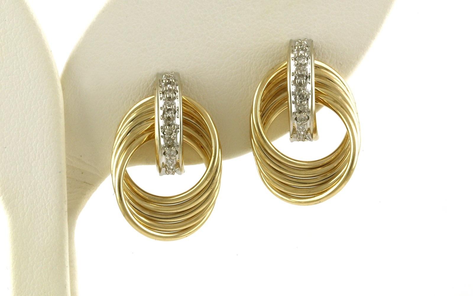 Estate Piece: Rhodium Curved Bar Twisted Circle Stud Earrings in Yellow Gold (0.10cts TWT)