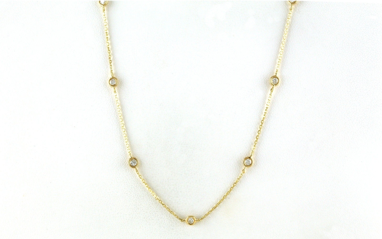 Bezel-Set Diamond Station Necklace in Yellow Gold (0.50cts TWT)