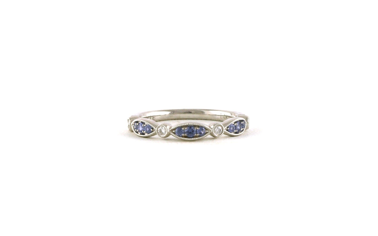 Scalloped Yogo Sapphire and Diamond Band in White Gold (0.28cts TWT)