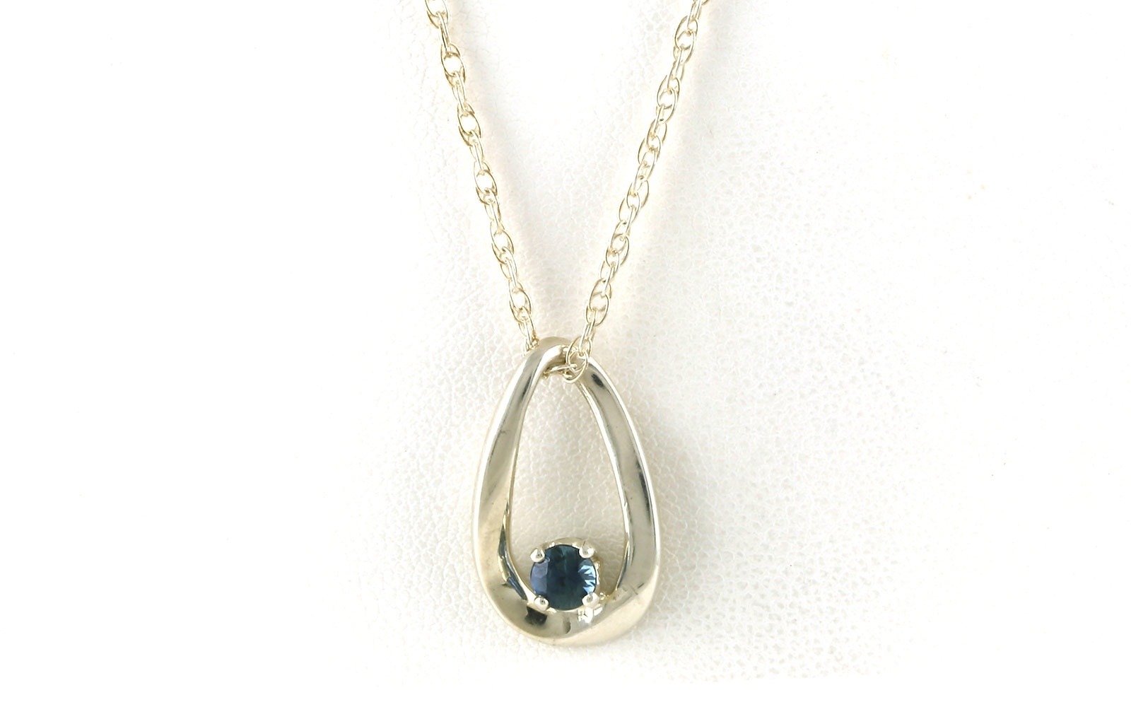 Loop-style Montana Sapphire Necklace in Sterling Silver (0.32cts TWT)