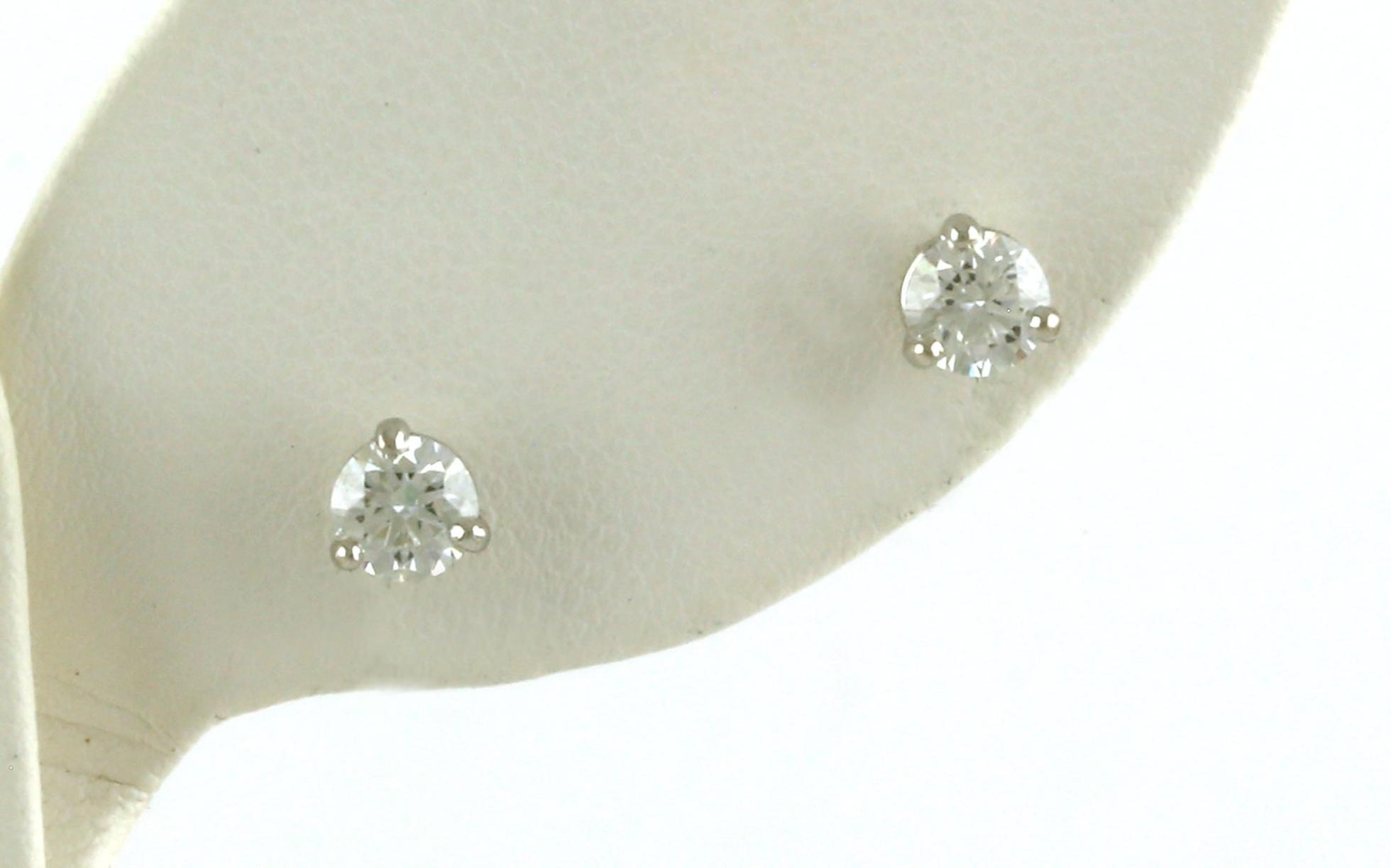 Diamond 3-Prong Stud Earrings in White Gold (0.72twt)