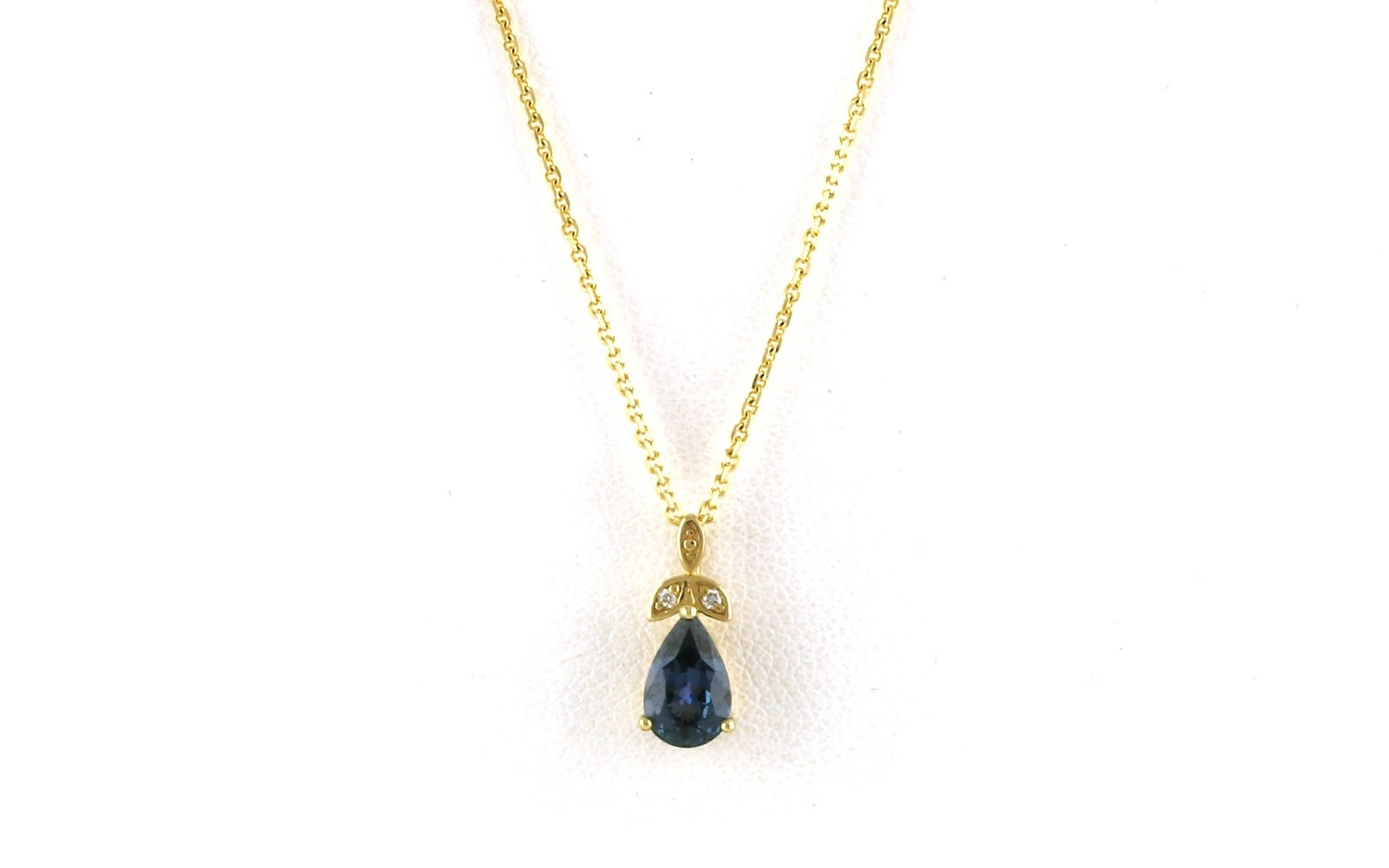 Teardrop Pear-cut Montana Sapphire Necklace with Diamonds (0.96cts TWT)