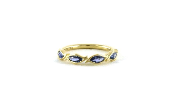 content/products/4-Stone Curved Leaf Montana Yogo Ring in Yellow Gold (0.62ctw TWT)