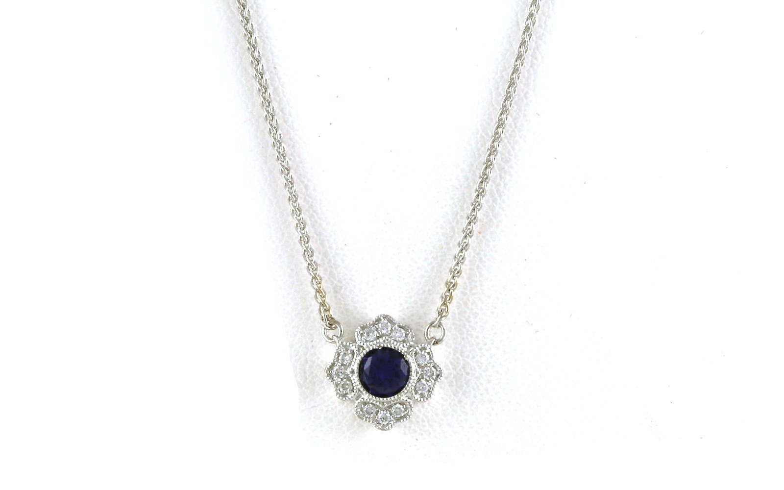 Vintage Style Halo Huckleberry Montana Yogo Sapphire and Diamond Necklace on White Gold (0.32ctw TWT)