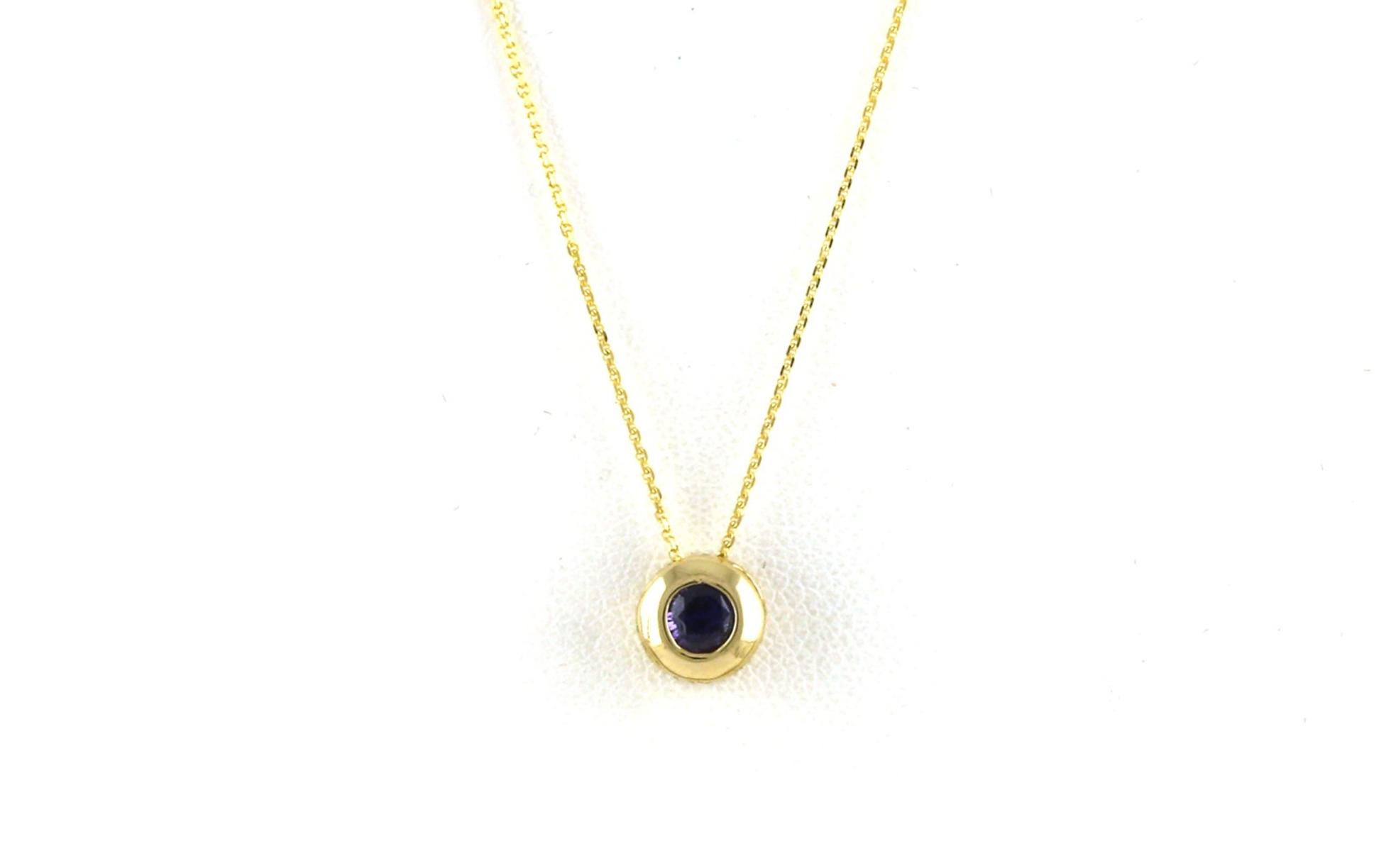 Back-Set Solitaire Huckleberry Montana Yogo Sapphire Necklace in Yellow Gold (0.30ct)