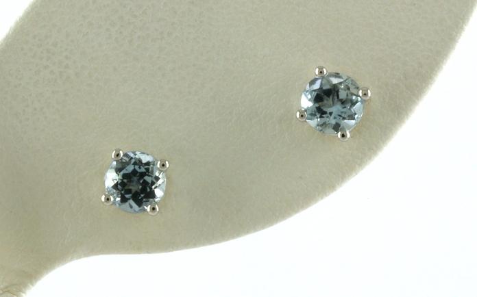 content/products/4-Prong Aquamarine Stud Earrings in White Gold (0.89cts TWT)