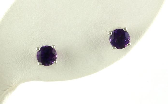 content/products/Amethyst Stud Earrings in White Gold (0.90cts TWT)