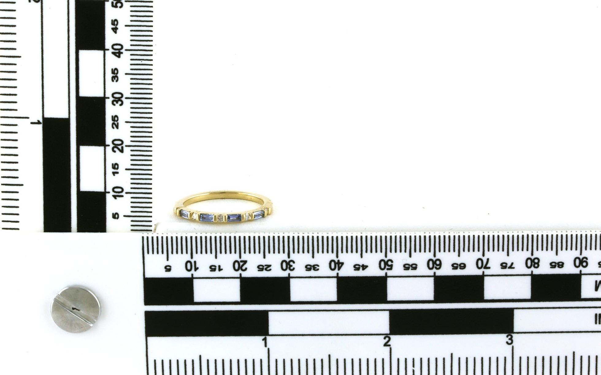 Montana Yogo Sapphire and Diamond Alternating Shape Bar-Set Band in Yellow Gold (0.40cts TWT) scale