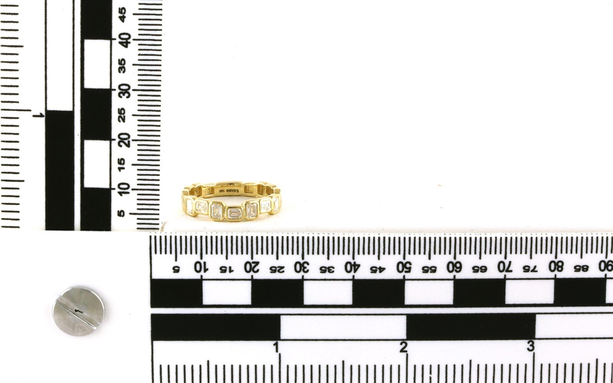 Diamond Geometric Bezel -Set Curved Band in Yellow Gold (0.64cts TWT) scale