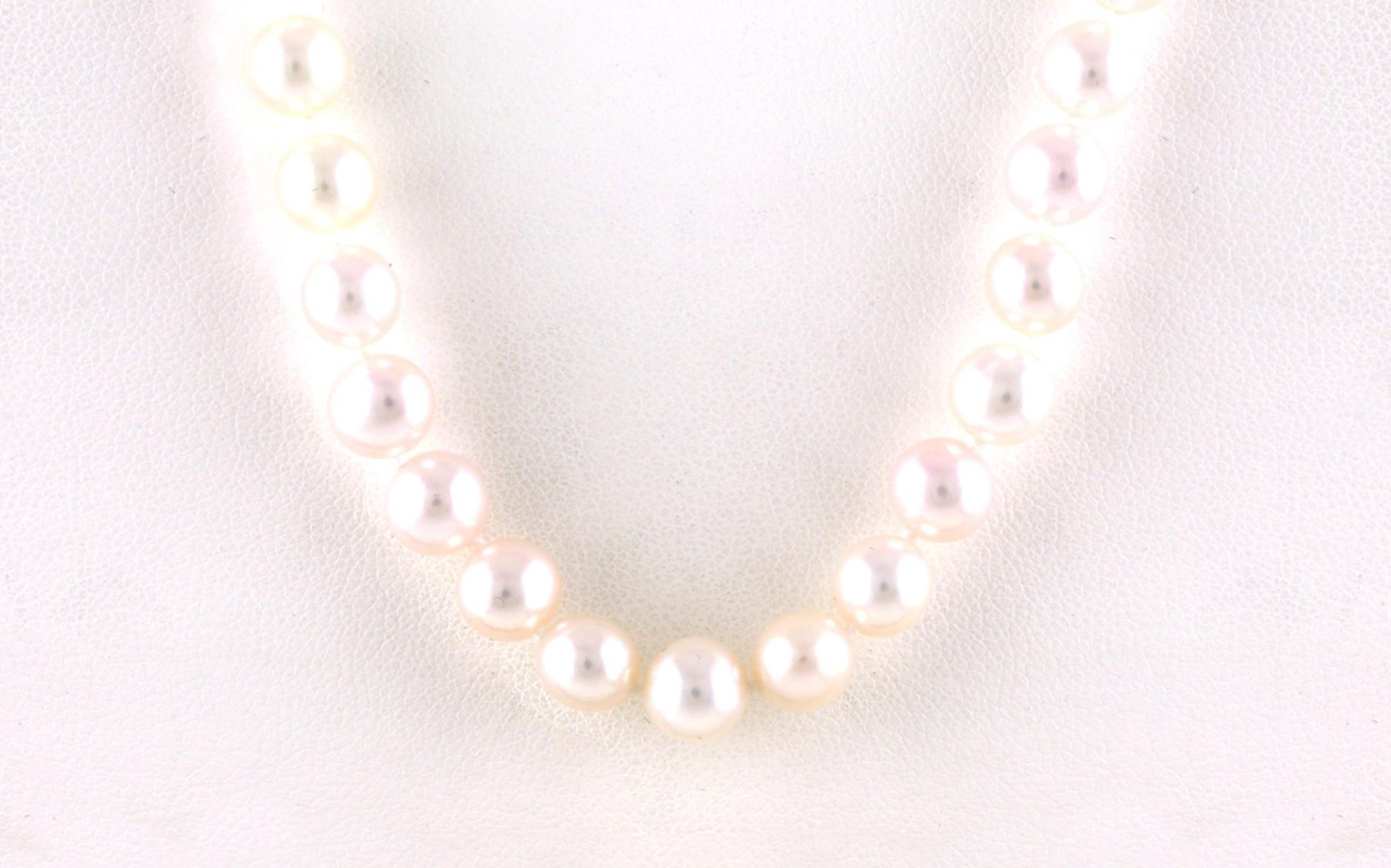 Estate Piece: Fresh Water Pearl Knotted Single Strand Necklace in Yellow Gold