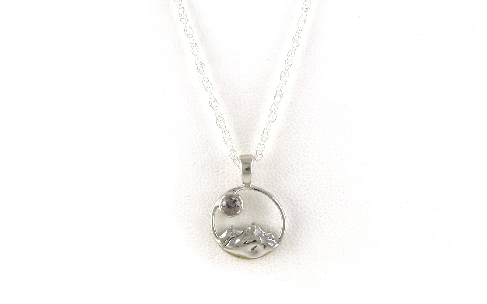 Montana Sapphire Circle Mountain Necklace in Sterling Silver (0.12ct)