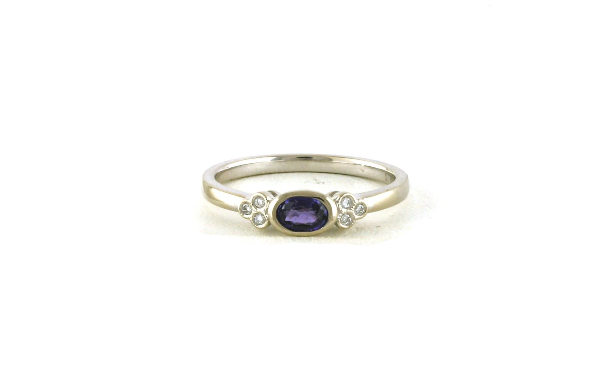 Huckleberry Sapphire Bezel-Set and Diamond side cluster Ring in White Gold (0.33cts TWT)