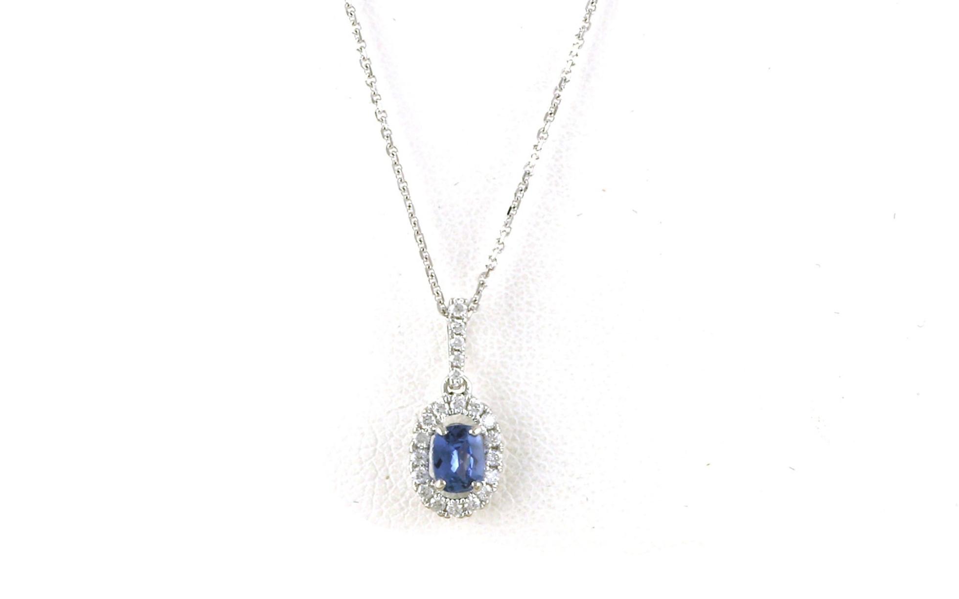 Montana Yogo Sapphire and Diamond Oval Halo Necklace in White Gold (0.41cts TWT)