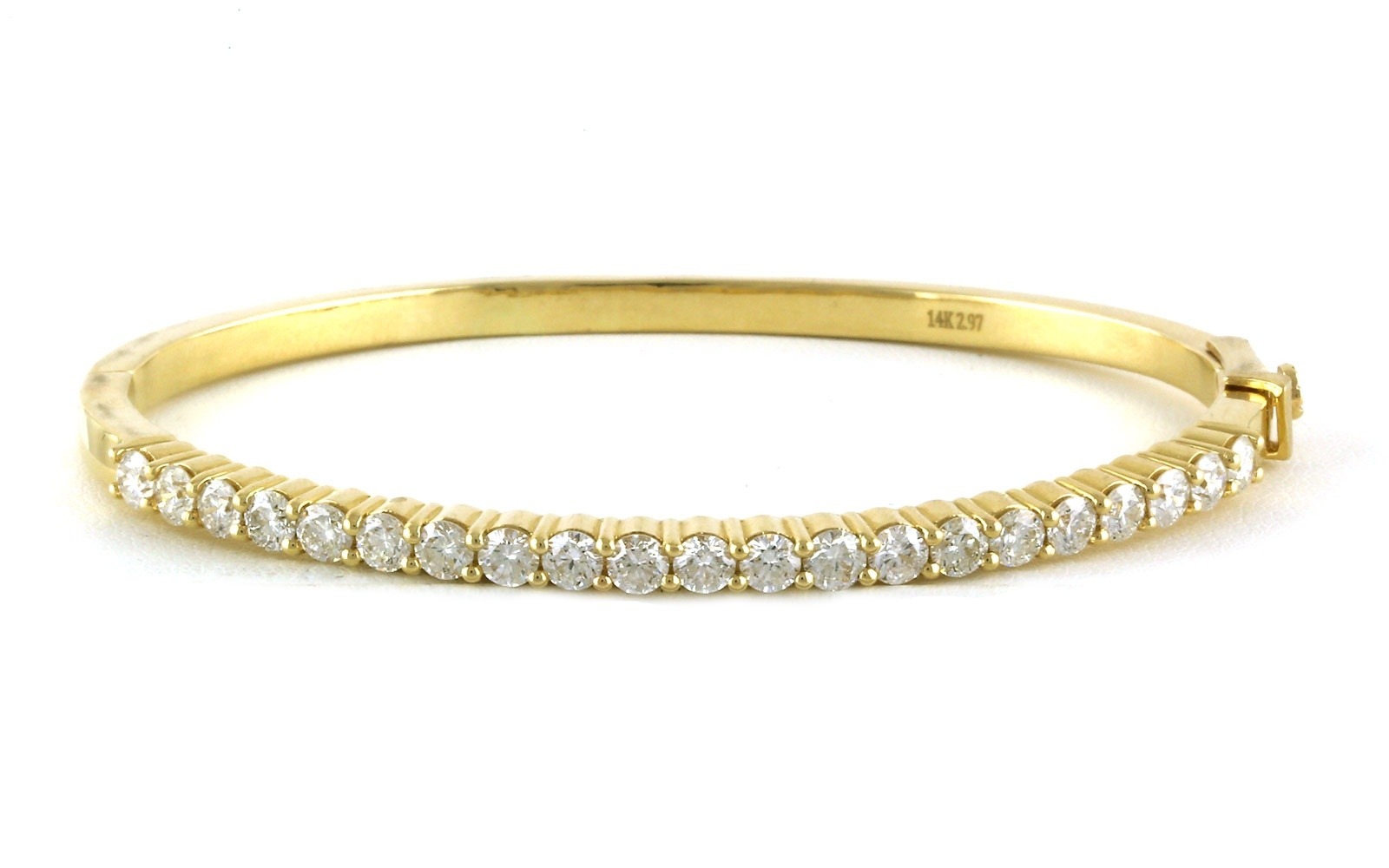 Diamond Share-prong Hinged Bangle Bracelet in Yellow Gold (3.00cts TWT)