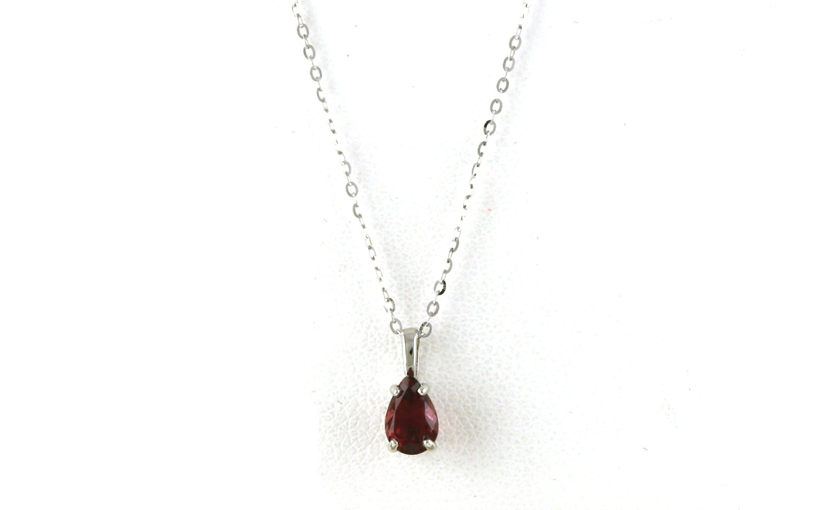 Tourmaline Solitaire Necklace in White Gold (0.42ct)