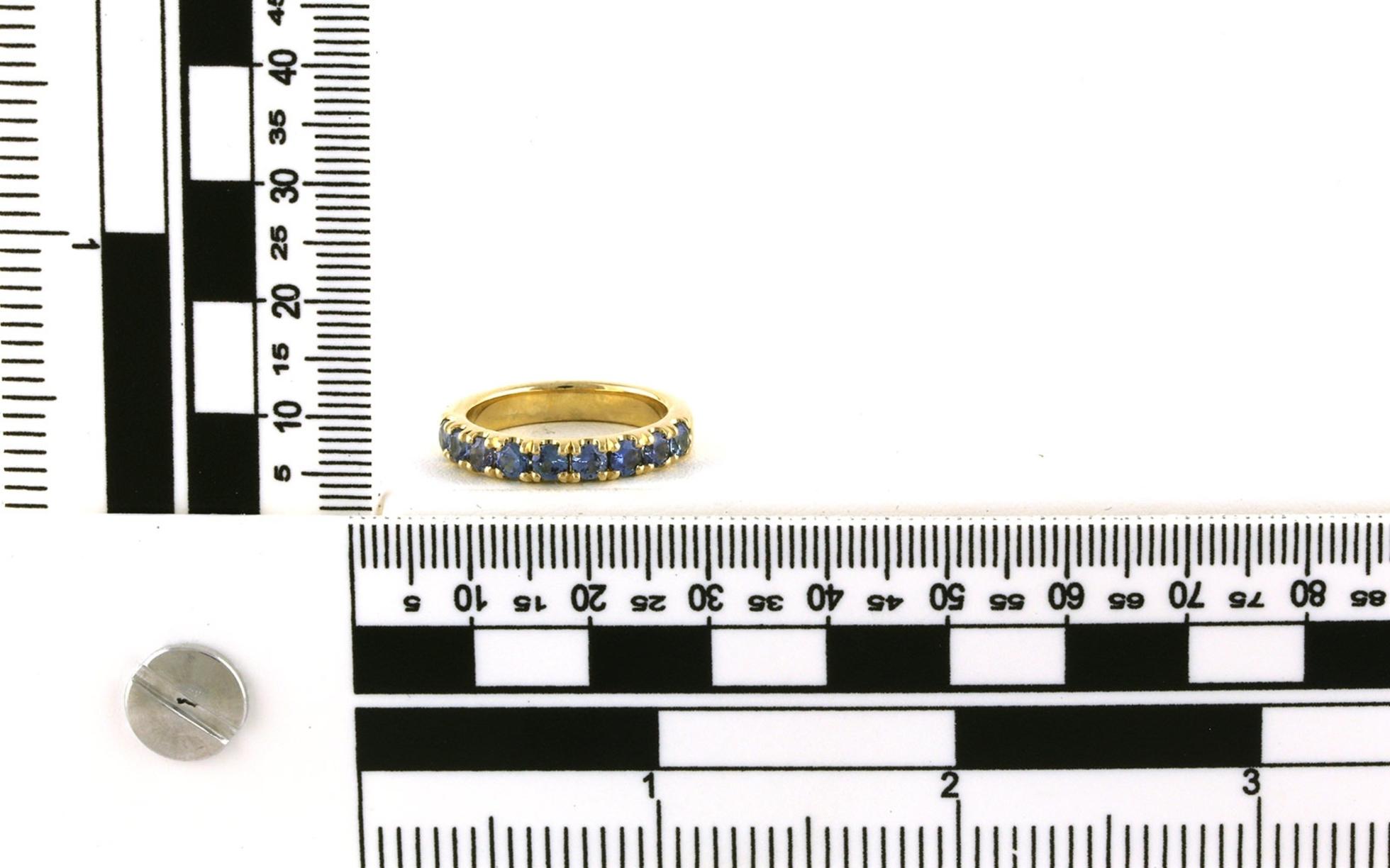 Montana Yogo Sapphire 9-stone U-Cup Band in Yellow Gold (1.14cts TWT) scale