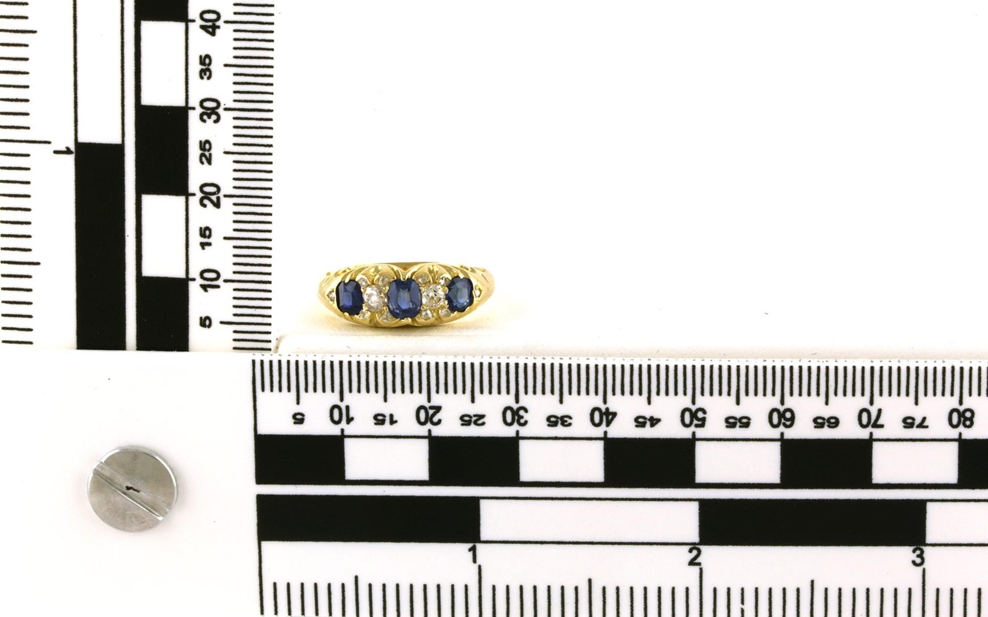 Estate Piece: Sapphire and Diamond 3-Stone Ring in Yellow Gold (1.35cts TWT) scale