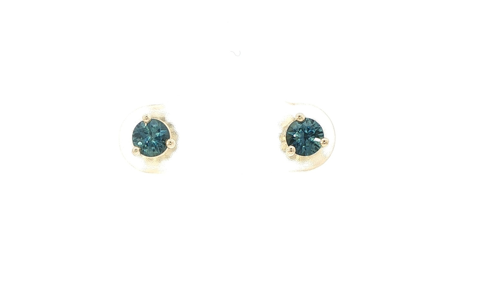 3-Prong Basket-Set Montana Sapphire Stud Earrings in Yellow Gold (0.72cts TWT)