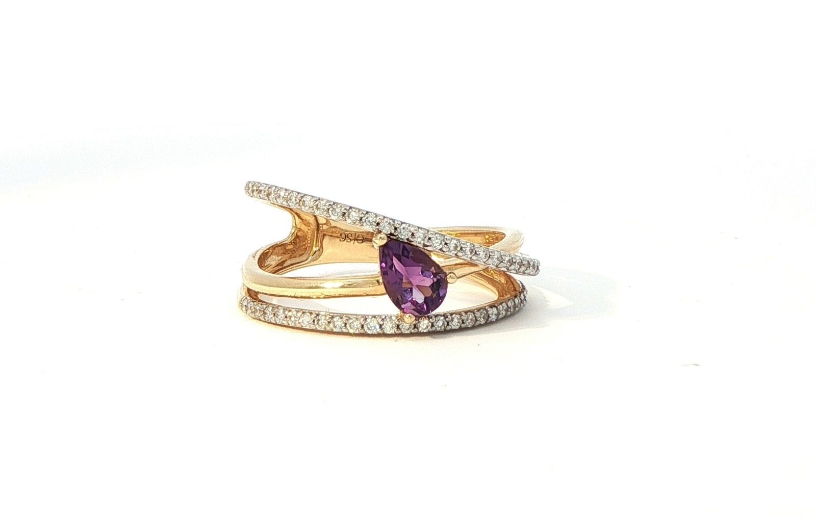 Wide Overlap Amethyst and Diamond Ring in Yellow Gold (0.66cts TWT)