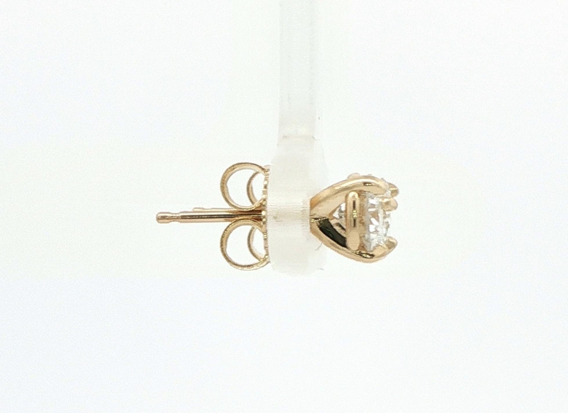 3-Prong Diamond Stud Earrings in Yellow Gold (0.92cts TWT) side