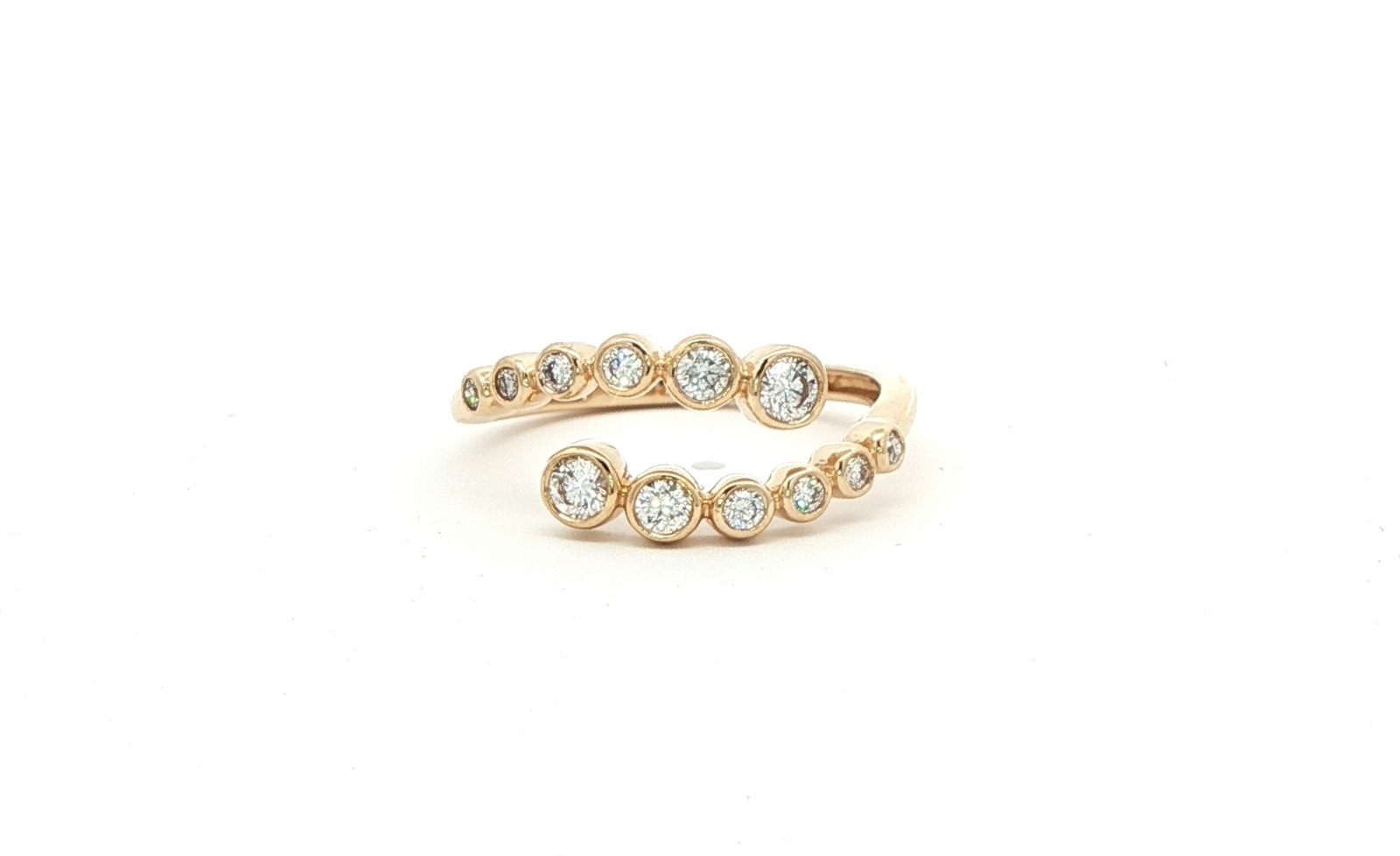 Bypass Style 12-Stone Bezel-Set Diamond Ring in Yellow Gold (0.38cts TWT)