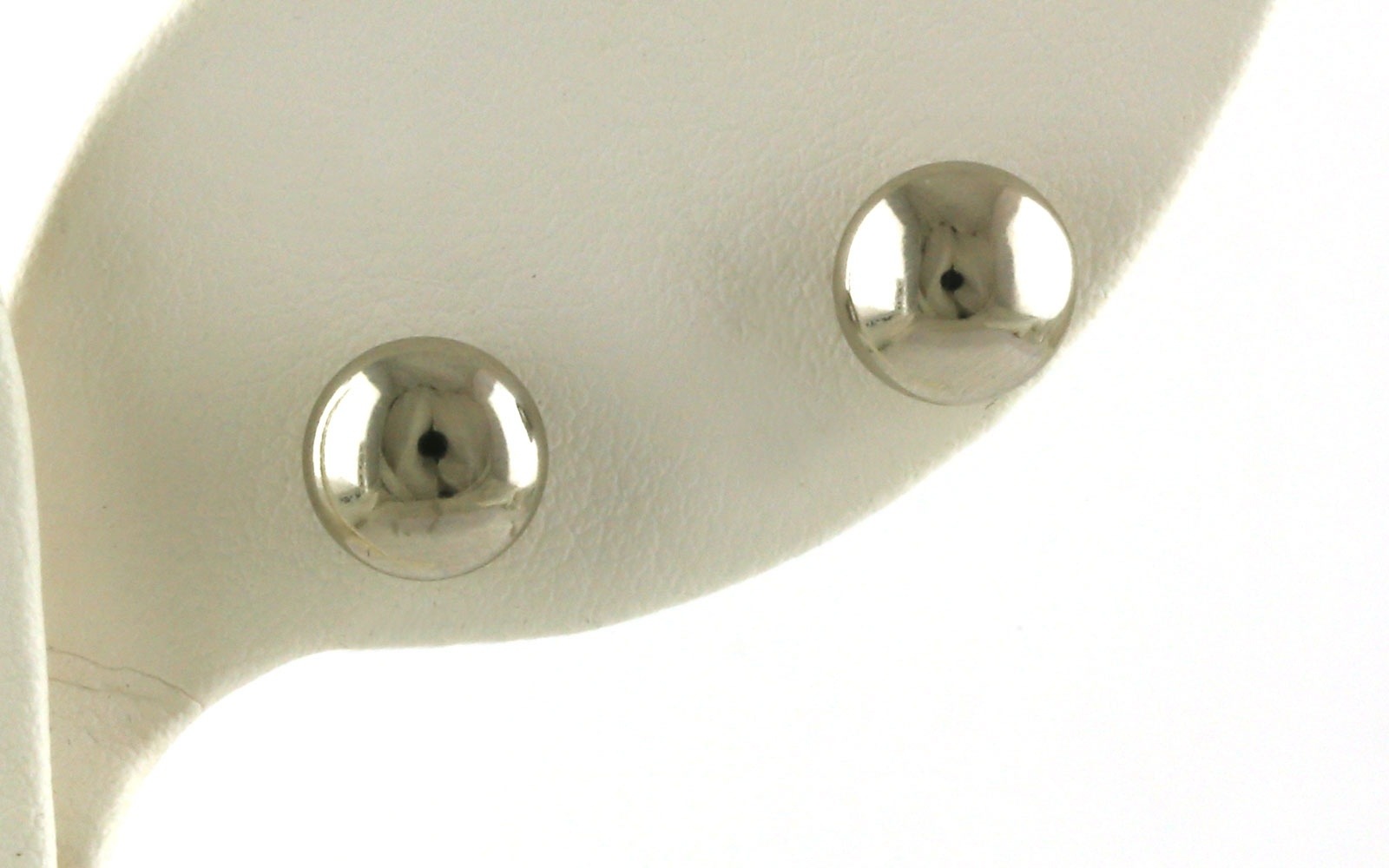 Flat Ball Earrings in White Gold