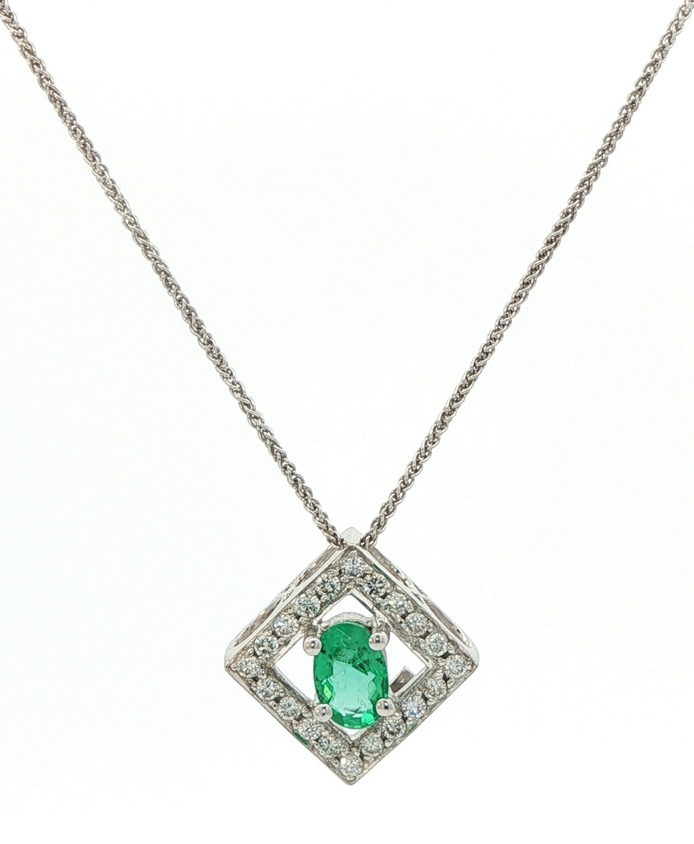 Estate Piece: Square Kite-Set Emerald and Diamond Necklace in White Gold (0.85cts TWT)