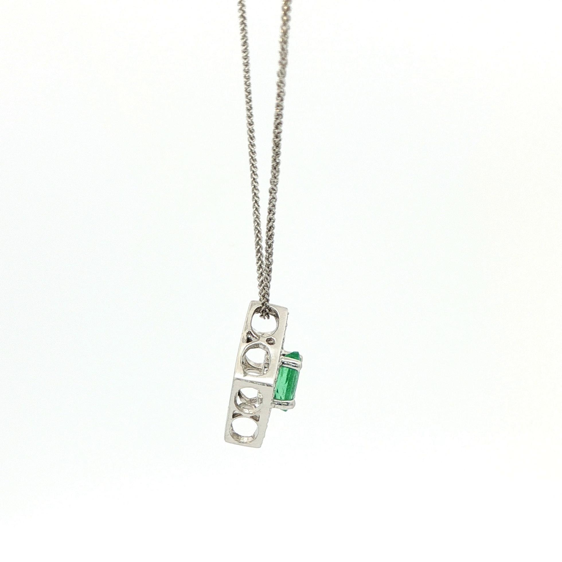 Estate Piece: Square Kite-Set Emerald and Diamond Necklace in White Gold (0.85cts TWT) side