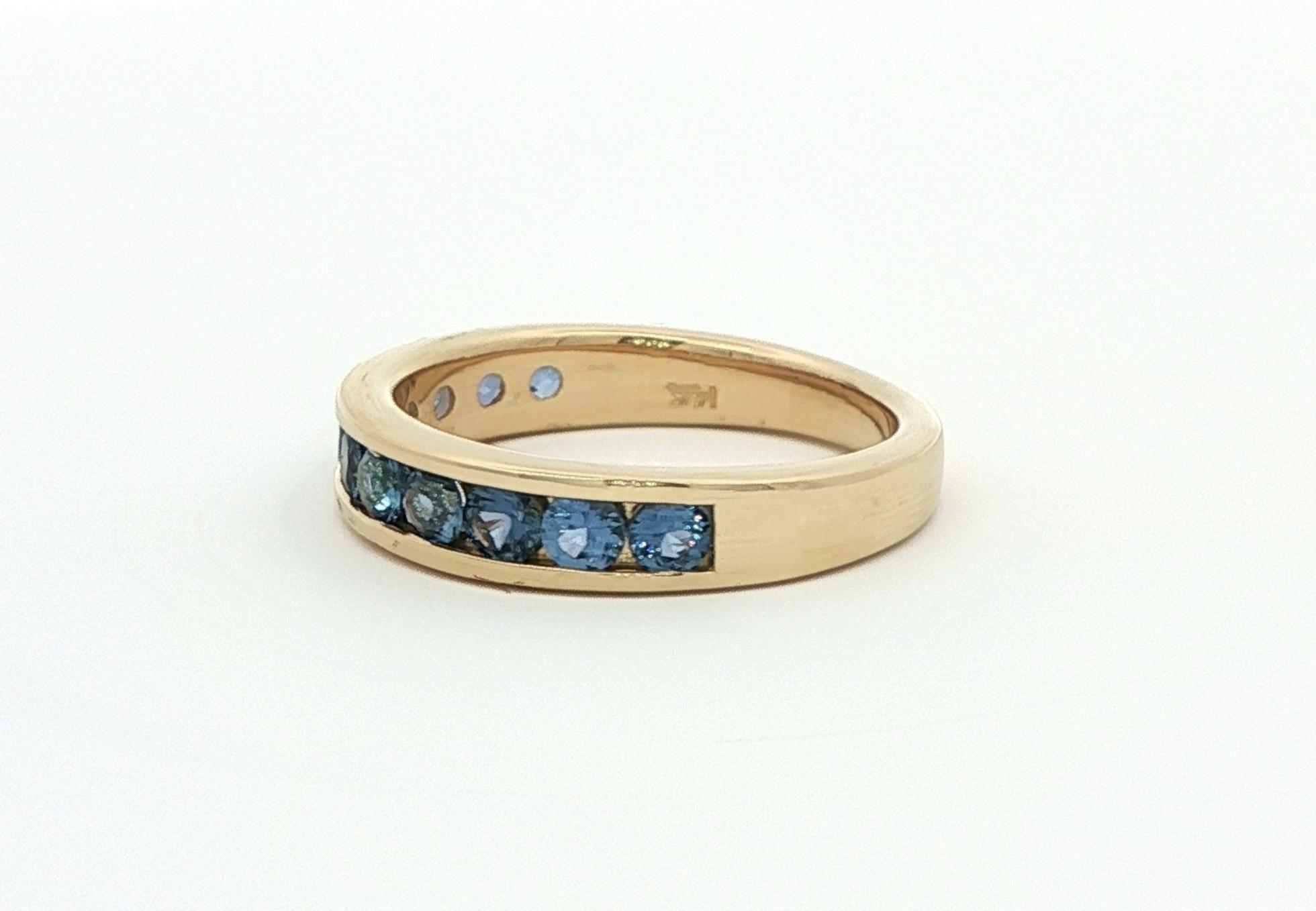 11-Stone Channel-Set Montana Yogo Sapphire Ring in Yellow Gold (1.10cts TWT) side
