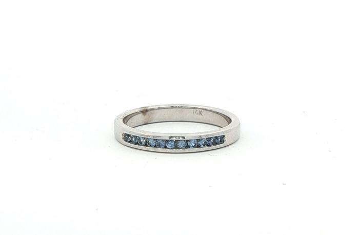 content/products/11-Stone Channel-Set Montana Yogo Sapphire Ring in White Gold (0.20cts TWT)