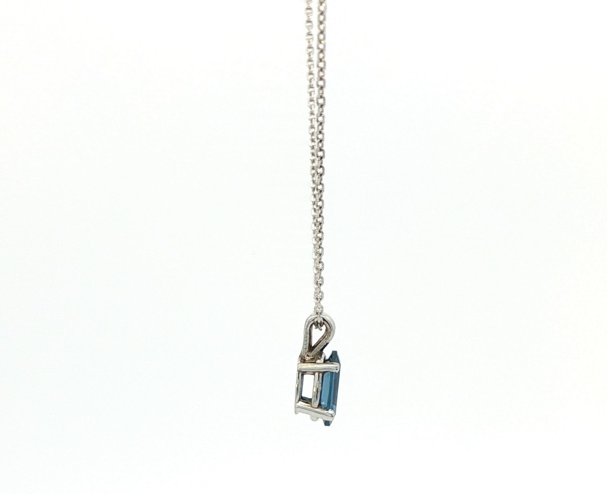 Montana Yogo Sapphire Solitaire Necklace in White Gold (0.97ct) side