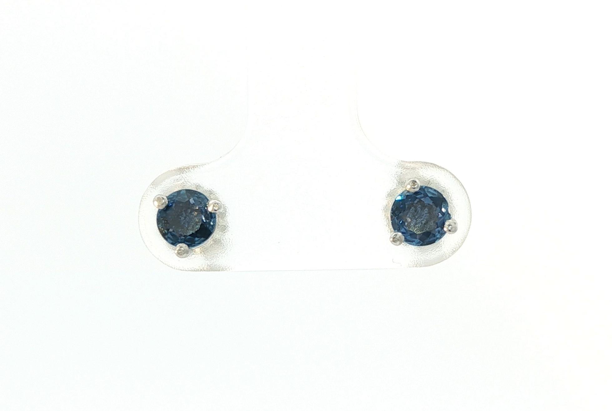 3-Prong Basket-Set Montana Yogo Sapphire Stud Earrings in White Gold (0.59cts TWT)