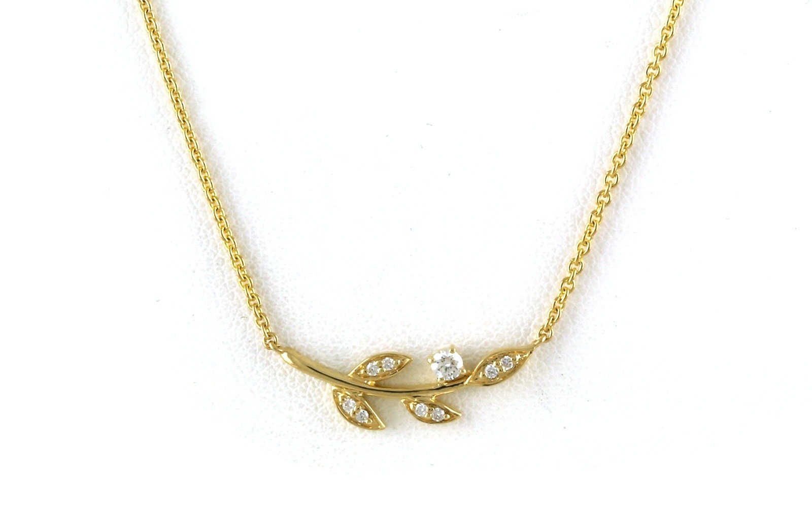 Leaf and Branch Design Diamond Split-Chain Necklace in Yellow Gold (0.11cts TWT)