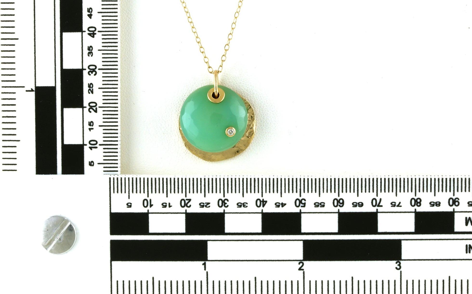 Estate Piece: Jade Disc Necklace in Yellow Gold scale
