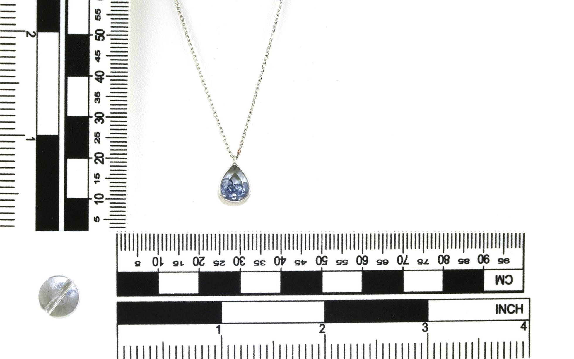 "Palmbeach" Montana Yogo Sapphire and Diamond Shaker Necklace in White Gold (1.43cts TWT) scale