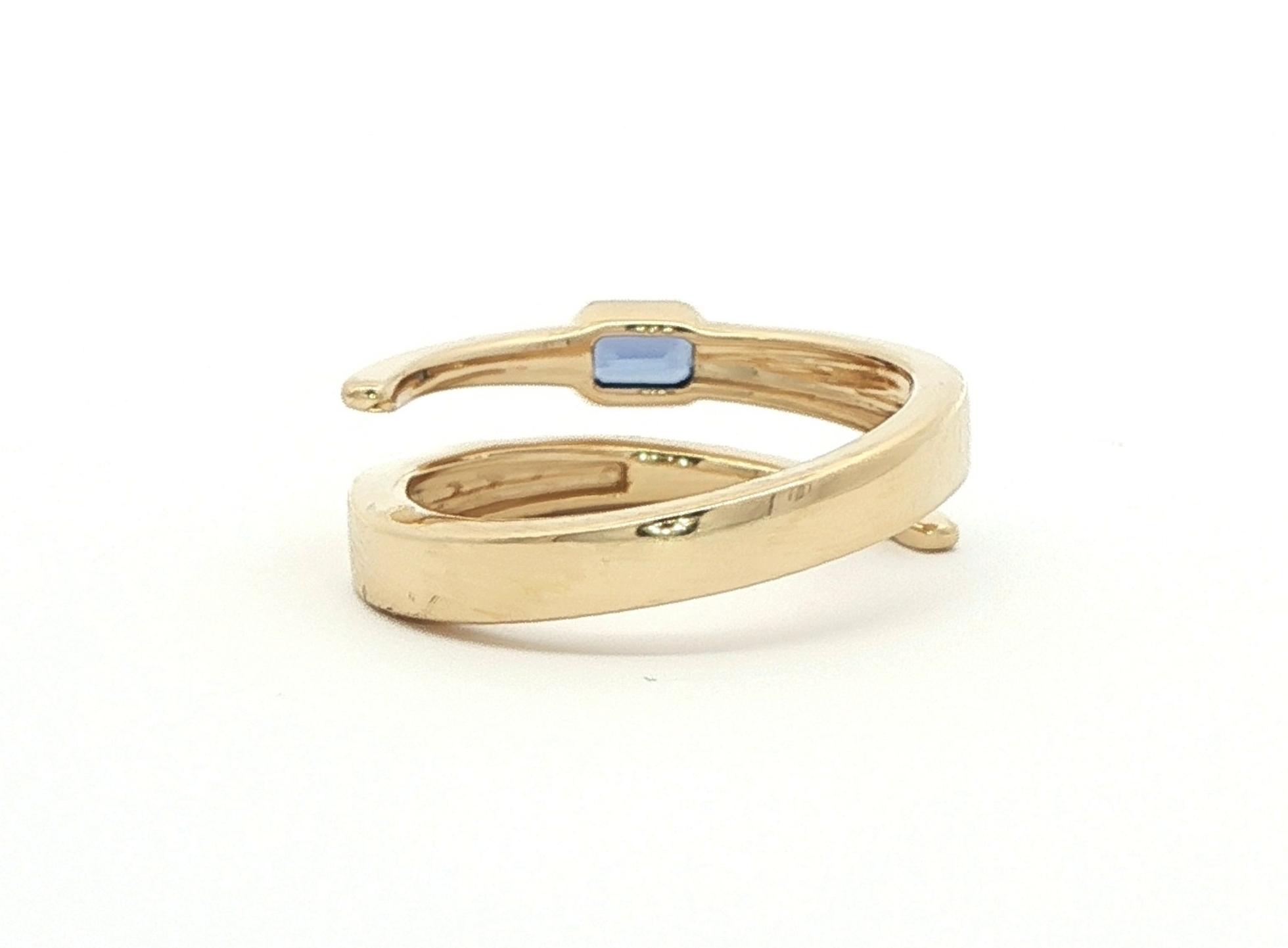Bypass Style Bezel-Set Montana Yogo Ring in Yellow Gold (0.25ct) back