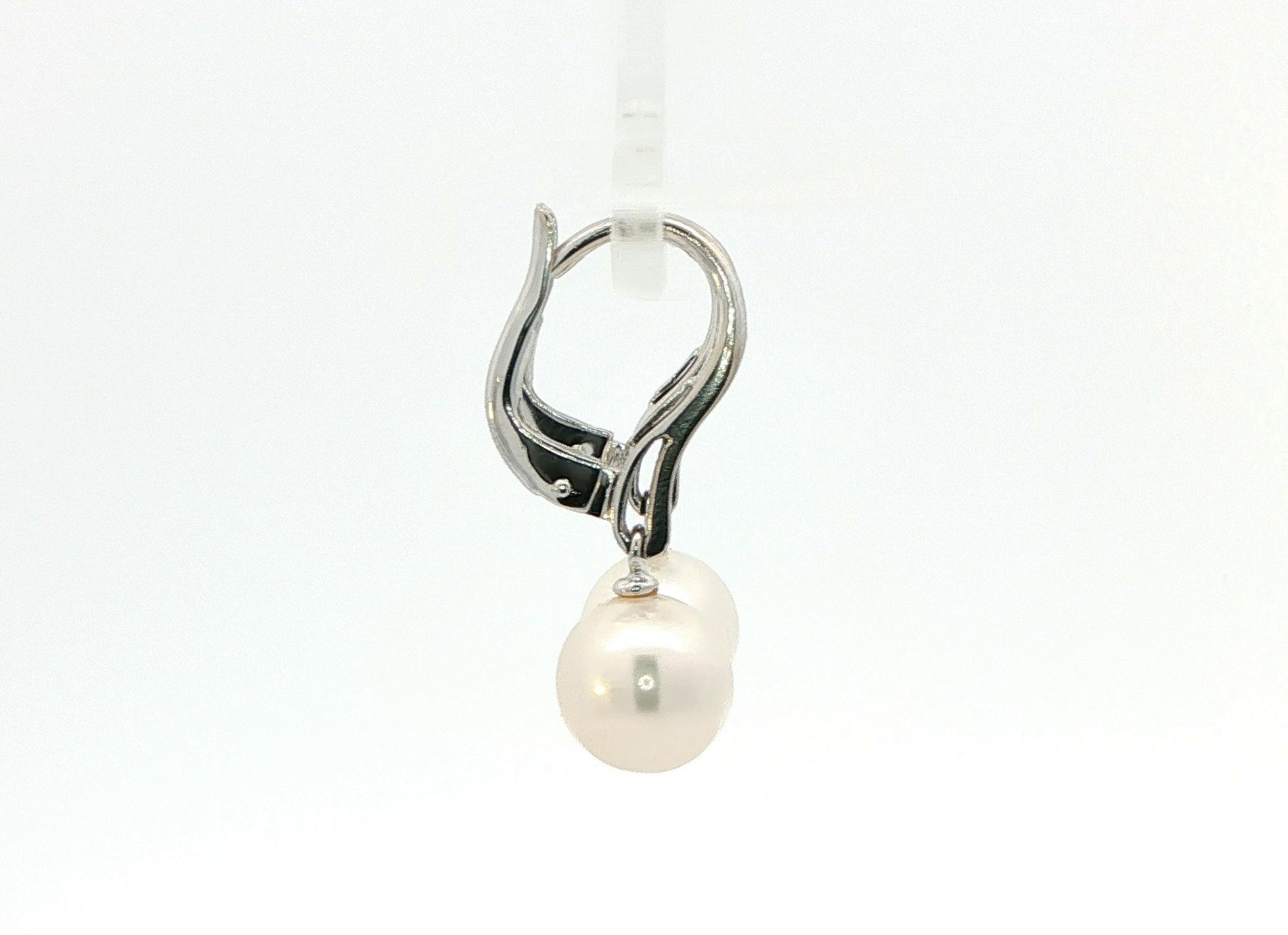 Estate Piece: Salviani Pearl and Diamond Leverback Earrings in White Gold (0.10cts TWT) side