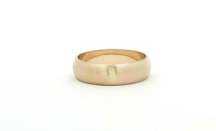 content/products/Satin Finish 6mm Half Round Band in Yellow Gold