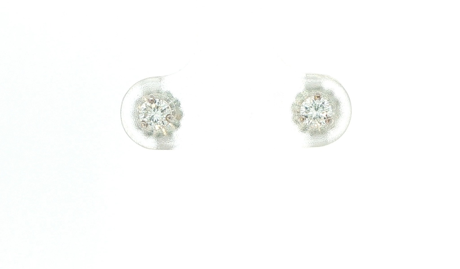 3-Prong Diamond Stud Earrings in White Gold (0.30cts TWT)