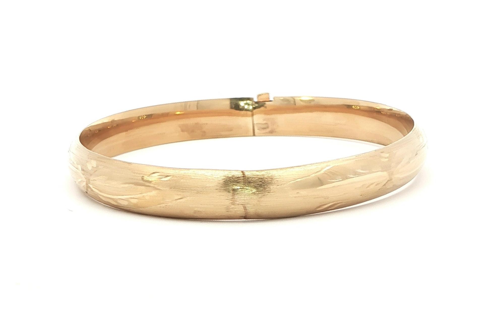 Estate Piece: Floral Hinged Bangle Bracelet in Yellow Gold side